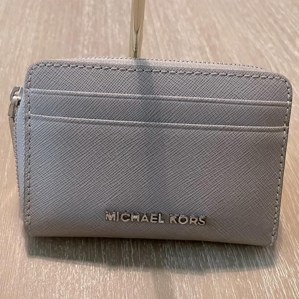Michael Kors Wallet - Picture 5 of 5